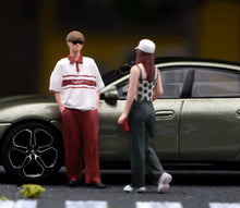Load image into Gallery viewer, 1:64 Painted Figure Model Miniature Resin Diorama Toy Sand Couple Lovers Trendy