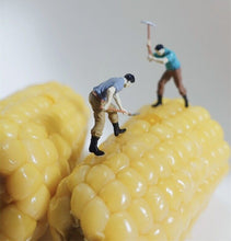 Load image into Gallery viewer, 1:64 Painted Figure Model Miniature Resin Diorama Sand Toy Miner Worker Rockman