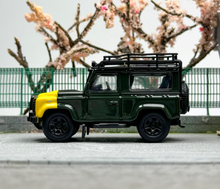 Load image into Gallery viewer, Master 1:64 Green Defender 90 ORV SUV Sports Model Diecast Metal Car New Collection