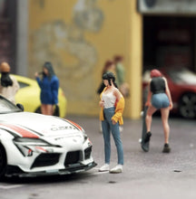 Load image into Gallery viewer, 1:64 Painted Figure Mini Model Miniature Resin Diorama Sand Yellow Shirt Girl New