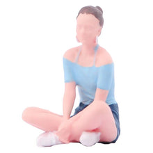 Load image into Gallery viewer, 1:64 Painted Figure Model Miniature Resin Diorama Sand Family Dad Mom Boy KId New Collection