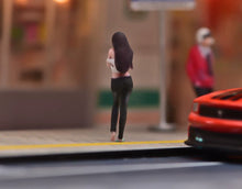 Load image into Gallery viewer, 1:64 Painted Figure Model Miniature Resin Diorama Toy Sand Pretty Woman Beauty