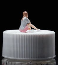 Load image into Gallery viewer, 1:64 Painted Figure Mini Model Toy Miniature Car Scenes Resin Sitting Caual Girl