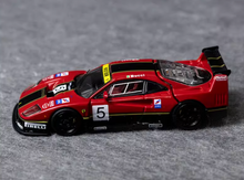 Load image into Gallery viewer, SH 1:64 Red F40 LM #5 Racing Sports Model Diecast Metal Car New Collection