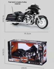 Load image into Gallery viewer, Maisto 1:12 Black 2015 Street Glide Special Model Diecast Metal Motorcycle New