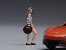 Load image into Gallery viewer, 1:64 Painted Figure Model Miniature Resin Diorama Toy Sand Trendy Walking Girl