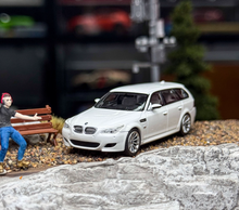 Load image into Gallery viewer, King 1:64 White M5 E61 Touring Wagon Sports Model Diecast Metal Car New Collection