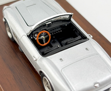 Load image into Gallery viewer, YM 1:64 Silver 250 GT California Spyder SWB Sports Model Diecast Resin Car New Collection
