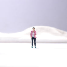 Load image into Gallery viewer, 1:64 Painted Unpainted Figure Model Miniature Resin Diorama Sand Pink Shirt Girl New