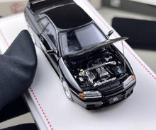 Load image into Gallery viewer, FH 1:64 Black Skyline GTR R32 Nismo S-Tune Sports Model Diecast Metal Car New Collection