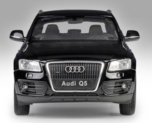 Load image into Gallery viewer, WELLY 1:24 Q5 Quattro SUV Sports Model Diecast Metal Car Display