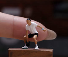 Load image into Gallery viewer, 1:64 Painted Figure Model Miniature Resin Diorama Scene Sporty Gym Man Excercise