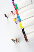 Load image into Gallery viewer, 1:64 Painted Figure Model Miniature Resin Diorama Sand Artists Painters Art Set