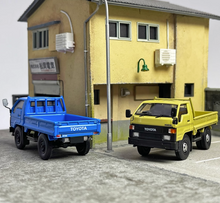 Load image into Gallery viewer, Master 1:64 Dyna Pickup Truck Model Diecast Metal Car Box