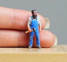Load image into Gallery viewer, 1:64 Painted Figure Model Miniature Resin Diorama Sand Brace Denim Man Worker
