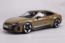 Load image into Gallery viewer, Bburago 1:18 2022 RS e-tron GT Racing Sports Model Toy Diecast Metal Car
