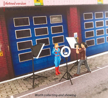 Load image into Gallery viewer, 1:64 Painted Figure Mini Model Miniature Resin Diorama News Anchor Reporter Sand