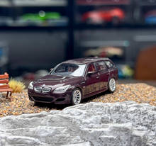 Load image into Gallery viewer, King 1:64 Brown M5 E61 Touring Wagon Sports Model Diecast Metal Car New Collection