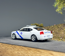 Load image into Gallery viewer, Rollin 1:64 White 2008 Charger Arkansas ASP Police Model Diecast Metal Car New Collection