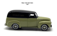 Load image into Gallery viewer, 1:87 Green Mini Van Wagon Delivery Classic Vintage Model Diecast Metal Car