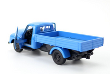 Load image into Gallery viewer, WELLY 1:36 1952 Blue Blitz Truck Classic Model Diecast Toy Metal Car BN