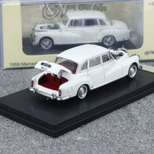 Load image into Gallery viewer, GFCC 1:64 White 1959 300D Classic Vintage Sports Model Diecast Metal Car BN