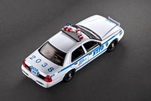 Load image into Gallery viewer, Rollin 1:64 White CV CROWN VICTORIA NYPD Police Model Diecast Metal Car New Collection