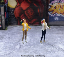 Load image into Gallery viewer, 1:64 Painted Figure Mini Model Miniature Resin Diorama Garage Repair Lady Girl