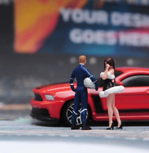 Load image into Gallery viewer, 1:24 Painted Figure Model Miniature Resin Diorama Sand Racer Man Beauty Set