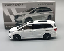 Load image into Gallery viewer, Masdi 1:64 White Odyssey RC3 Mini Van MPV Sports Model Diecast Metal Car New Collection