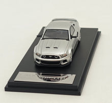 Load image into Gallery viewer, DCM 1:64 Silver 2014 Mustang GT Sports Model Diecast Metal Car New Collection