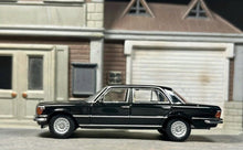 Load image into Gallery viewer, Maxwell 1:64 Black 450SEL W116 Sedan Classic Sport Model Diecast Metal Car New