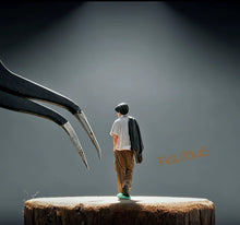 Load image into Gallery viewer, 1:64 Painted Figure Model Miniature Resin Diorama Toy Sand Cool Man Walking Boy