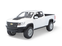 Load image into Gallery viewer, Maisto 1:27 White 2017 Colorado ZR2 Pickup Off Road Model Diecast Metal Car