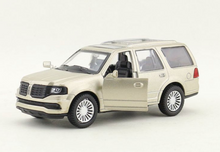 Load image into Gallery viewer, CCA 1:43 2015 Navigator SUV Sports Model Toy Diecast Metal Car BN