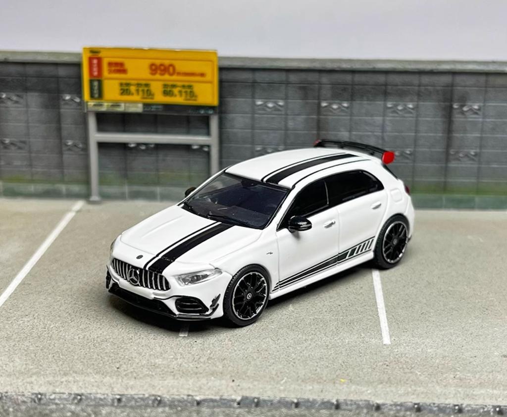 XT 1:64 A45 AMG Hatchback Racing Sports Model Diecast Metal Car