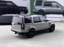 Load image into Gallery viewer, WHELART 1:64 Gray Discovery 4 HSE Sports SUV Model Diecast Metal Car BN
