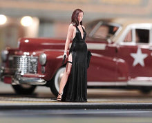 Load image into Gallery viewer, 1:64 Painted Figure Model Miniature Resin Diorama Sand Sexy Lady Gun Killer Collection