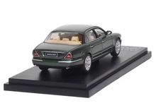 Load image into Gallery viewer, AR 1:64 Green XJ6 X350 Sedan Sports Model Diecast Metal Car BN