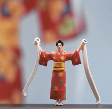 Load image into Gallery viewer, 1:64 Painted Figure Mini Model Miniature Resin Diorama Sand Japanese Kimono Girl