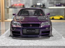 Load image into Gallery viewer, MH 1:18 Purple Skyling GTR R34 Nismo RB26DETT Engine Model Diecast Metal Car