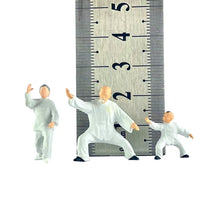 Load image into Gallery viewer, 1:64 Painted Figure Mini Model Miniature Resin Diorama Tai Chi Grandpa Grandma