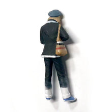 Load image into Gallery viewer, 1:64 Painted Figure Mini Model Miniature Resin Diorama Trendy Fashion Lady Beret