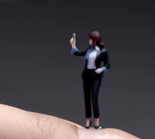 Load image into Gallery viewer, 1:64 Painted Figure Model Miniature Resin Sand Diorama Office Colleague in Suit