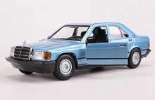 Load image into Gallery viewer, Bburago 1:24 Blue 190E 2.6 Sedan Classic Sport Model Toy Diecast Metal Car