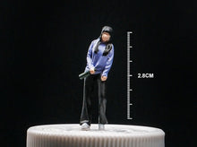 Load image into Gallery viewer, 1:64 Painted Figure Mini Model Miniature Resin Diorama Drinking Couple Man Lady New Scene