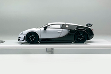 Load image into Gallery viewer, Mortal 1:64 White Carbon Veyron SS Racing Sports Model Diecast Metal Car New Collection