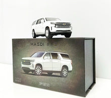 Load image into Gallery viewer, Masdi 1:64 White Suburban Full Size SUV Sports Model Diecast Metal Car New Collection