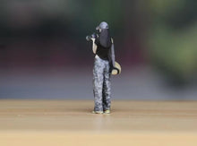Load image into Gallery viewer, 1:64 Painted Figure Model Miniature Resin Diorama Sand Photographer Camera Girl