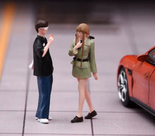 Load image into Gallery viewer, 1:64 Painted Figure Model Miniature Resin Diorama Toy Sand Couple Lovers Fashion